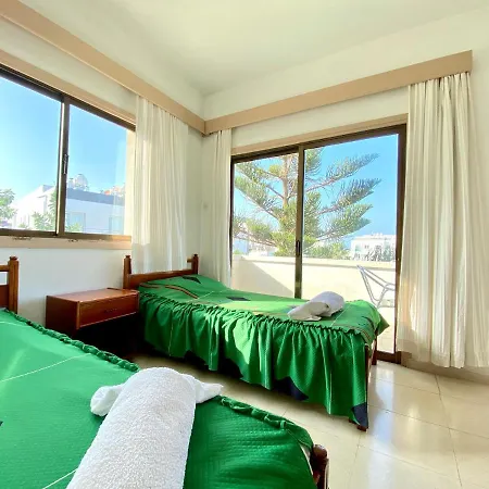 Apartahotel Kaan & 3*