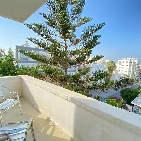 Kaan & 3* Kyrenia (Northern Cyprus)